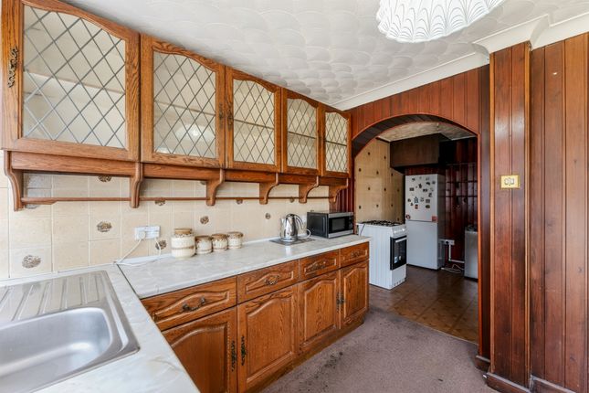 14, Llanthony Road, Morden photo 2