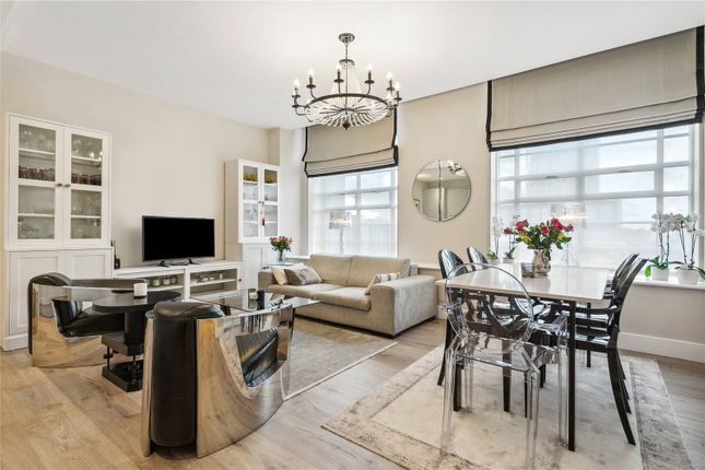 Flat for sale in Wallis House, Great West Road