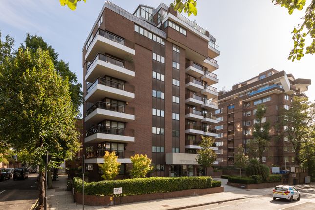 Flat for sale in Prince Regent Court, 8 Avenue Road