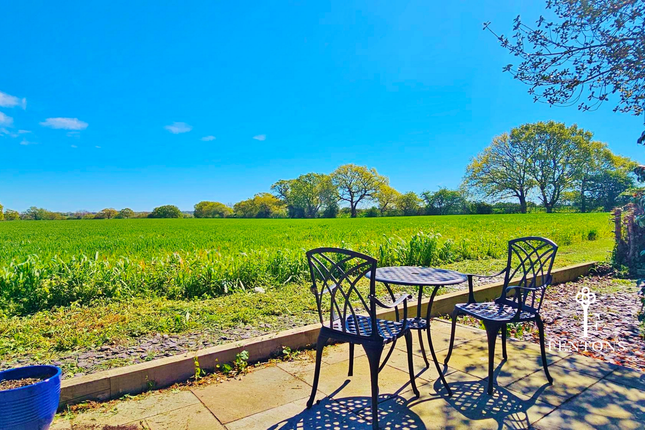 Bell View, Tan Lane, Little Clacton photo 2