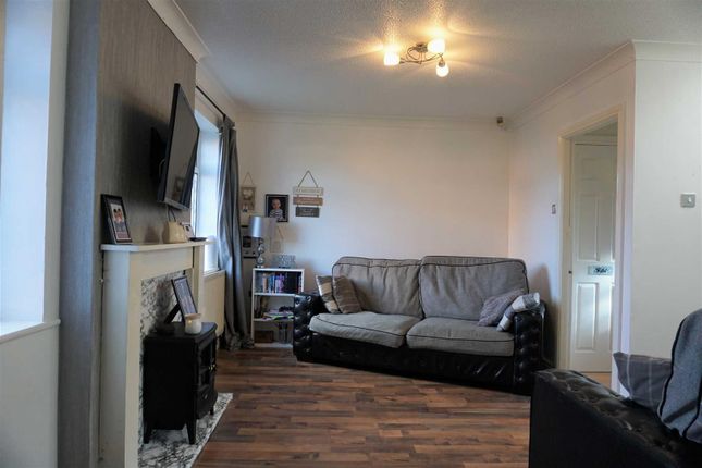 14, Barley Croft, Dewsbury photo 2