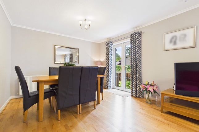 13, Braehead Drive, Edinburgh photo 4
