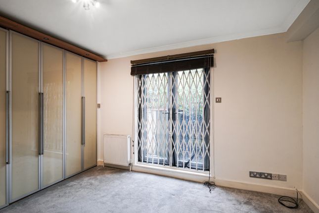 Flat to rent in La Residence, 38A Marlborough Place