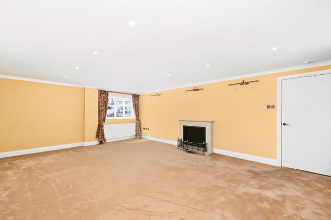 Lime Tree House, South Street, Aylesbury photo 3