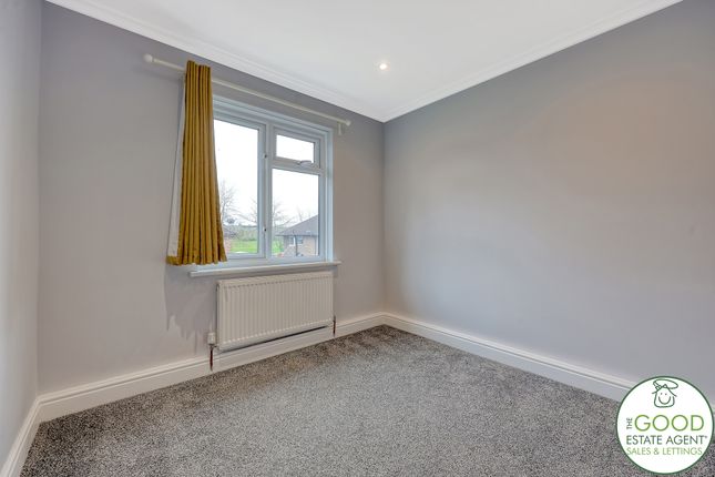 Maisonette for sale in River Way, Loughton