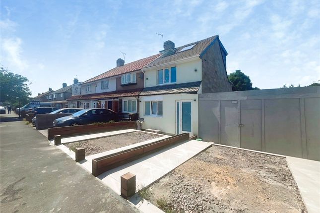 27, Riverdale Road, Feltham photo 2