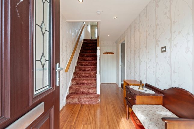 2, Chestnut Grove, Dunfermline photo 4