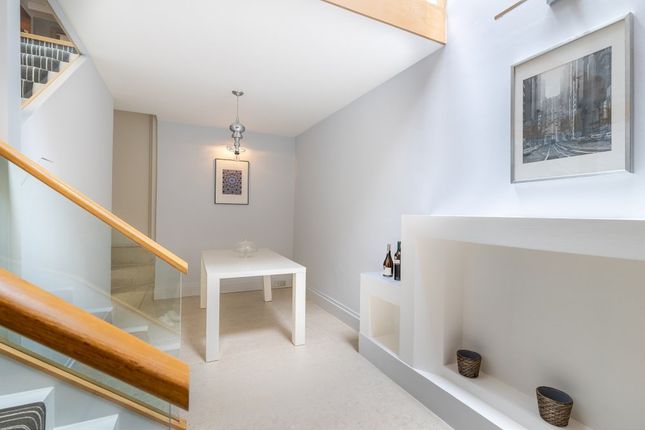 Terraced house to rent in Horseferry Road, Westminster, London