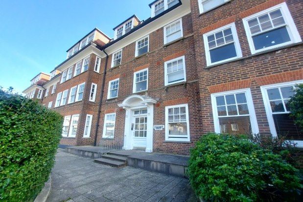 Flat to rent in Rochester Close, Hove