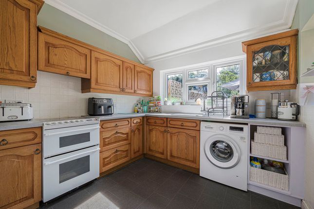 8, Salisbury Road, Bexley photo 3
