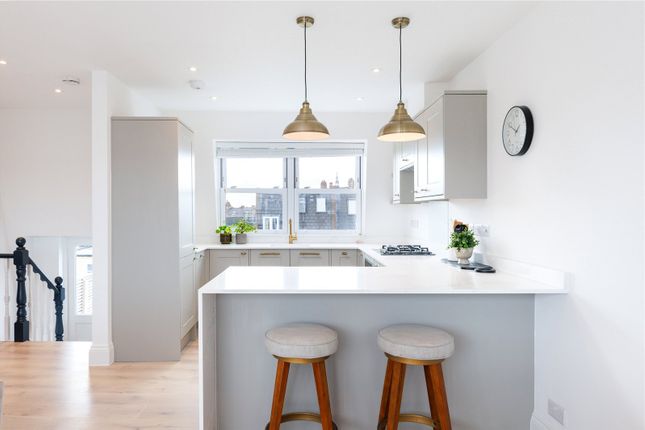 Flat for sale in Radipole Road, Fulham, London