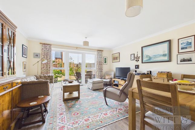 26, Elizabeth Gardens, Northiam photo 2