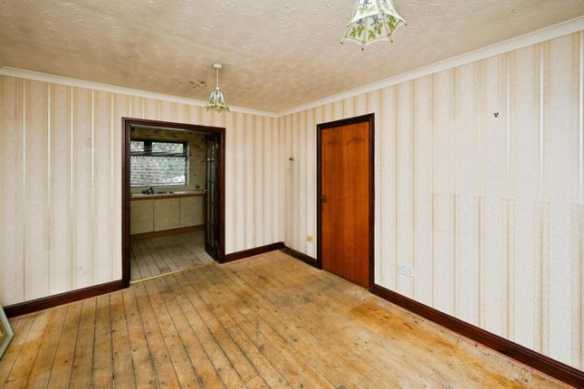 8, Castleton Close, Mansfield photo 4
