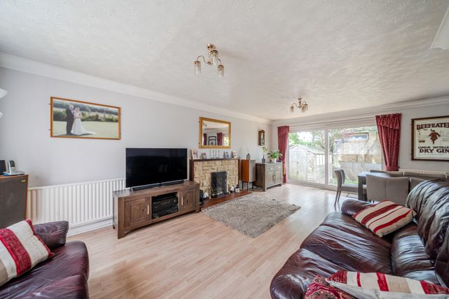 58, Wolf Lane, Windsor photo 4