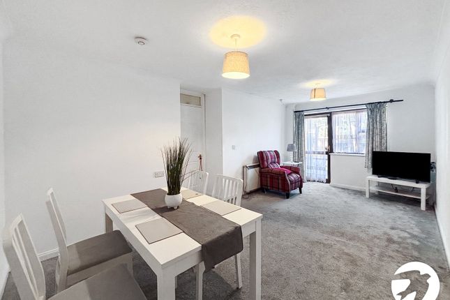 Flat 17, Court Lodge, 23, Erith Road, Belvedere photo 5