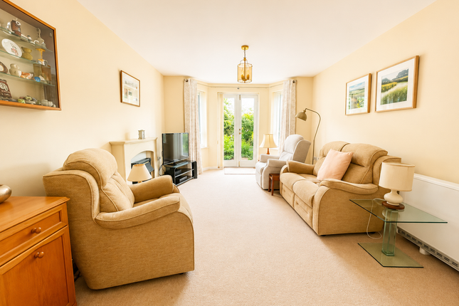 6 Fairland Court, Wymondham photo 4