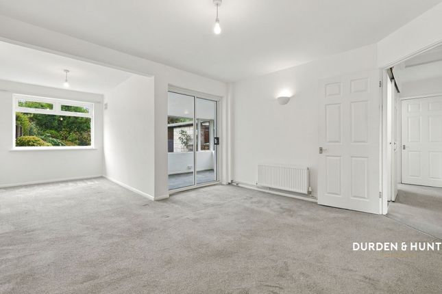 30 Chestnut Close, Hockley photo 2