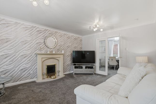 7 Miller Walk, Bishopbriggs,, Glasgow photo 2
