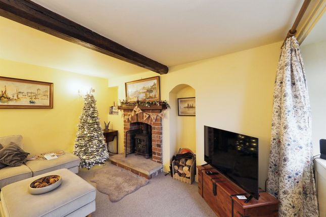 Mulberry Cottage, Main Street, Bakewell photo 3