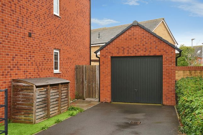 4, First Field Way, Bristol photo 3
