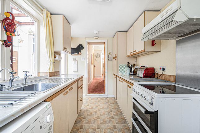 15, Marle Hill Parade, Gloucestershire photo 3