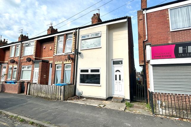 End terrace house to rent in Essex Street, Hull