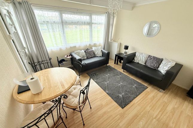 22 Sunbeach Holiday Village, California Road, Great Yarmouth photo 3