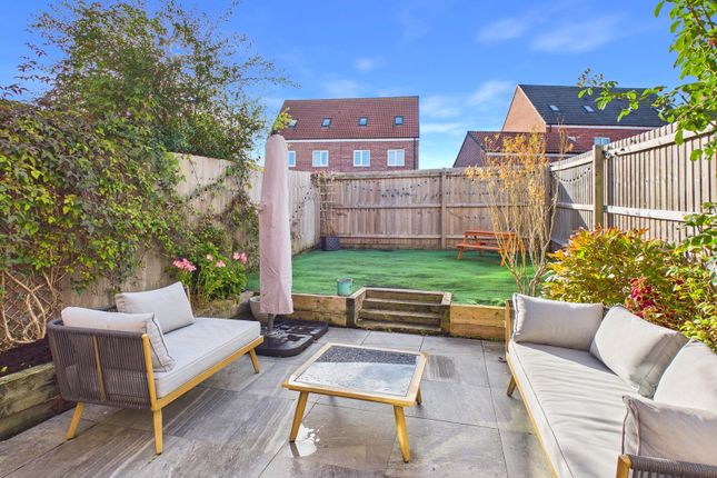 31, Blackthorn Gardens, Clipstone photo 2