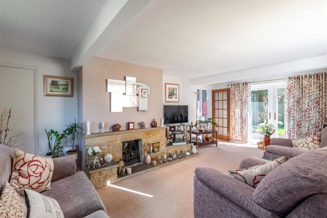 43, Park Road, Horley photo 2