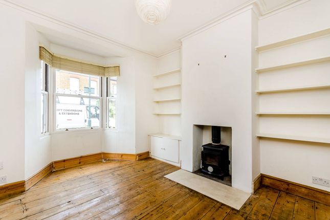 3-bed house on St Margarets Grove, St Margarets, £3,250/mo