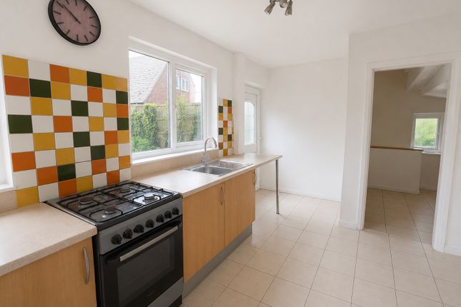 45, Nottingham photo 3