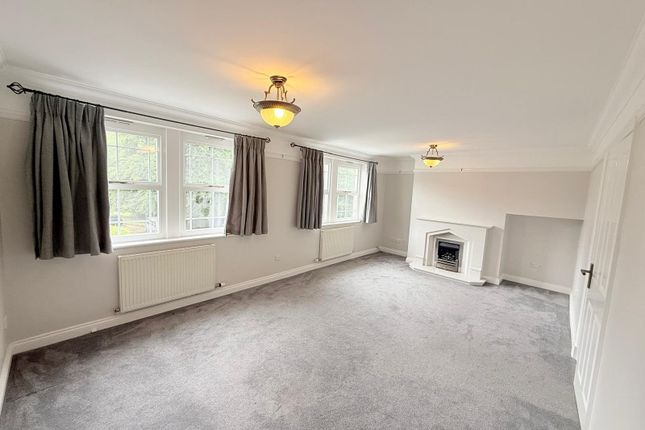 40, Brodrick Drive, West Yorkshire photo 3