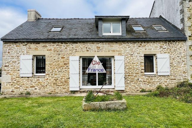 Thumbnail Detached house for sale in Querrien, Bretagne, 29310, France