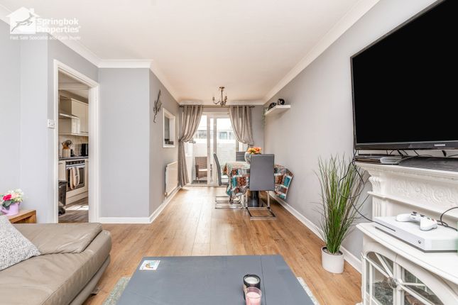 6, Maplehurst Close, Saint Leonards-on-sea photo 4