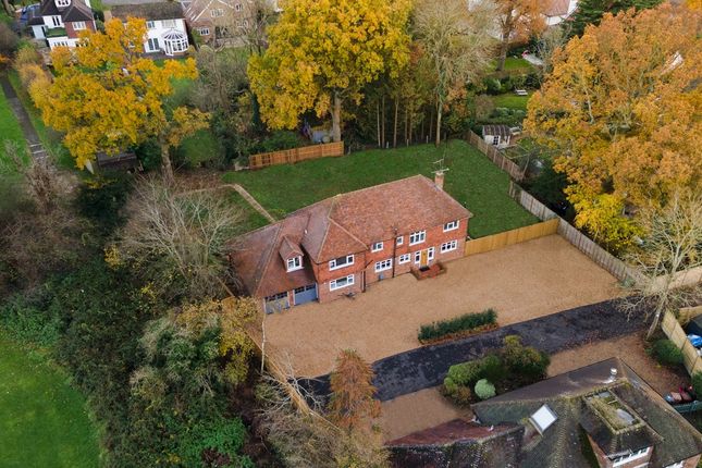 Thumbnail Detached house for sale in Ganghill, Guildford