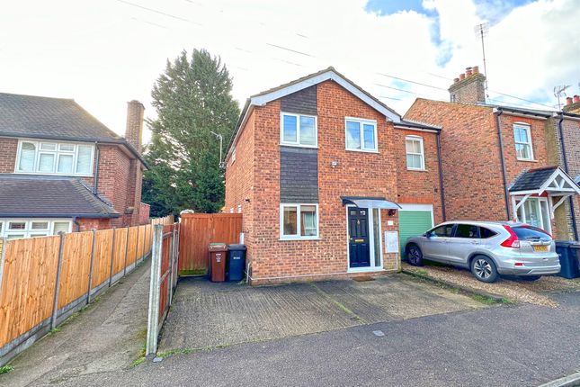 Thumbnail Detached house for sale in Coleswood Road, Harpenden