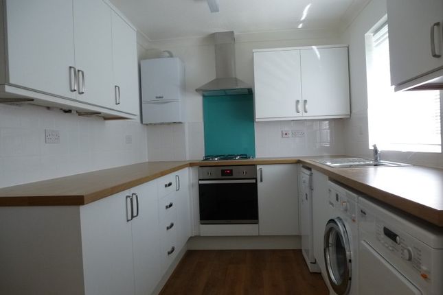 11, West Court, Guildford photo 2