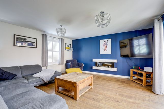 39 Bradstone Drive, Nottingham photo 4