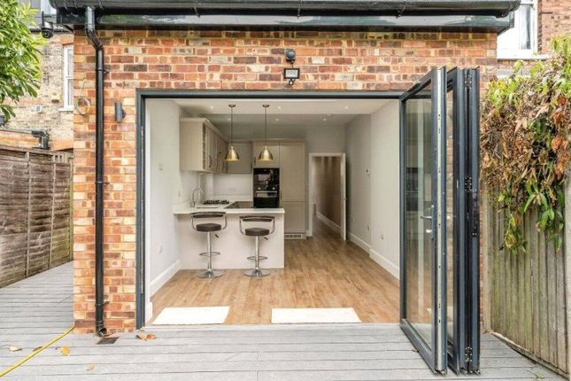 42, Squires Lane, London photo 4