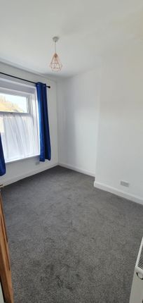 Thornton Rd, Bradford photo 4