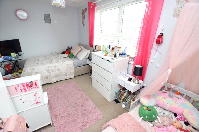 End terrace house to rent in Stamp Acre, Dunstable, Bedfordshire