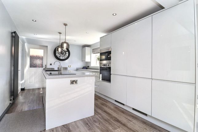 11, Clyde Grove, Stockton-On-Tees photo 2