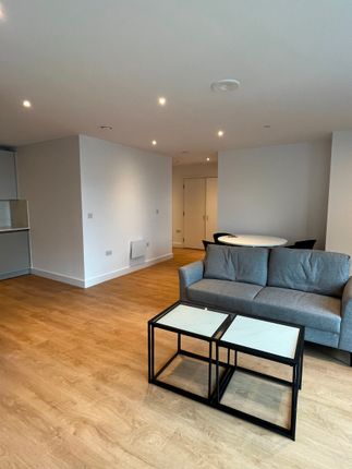 TA 606 Crown View, Manchester photo 2