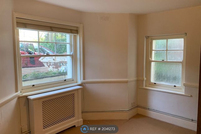Flat to rent in Shortlands Road, Bromley