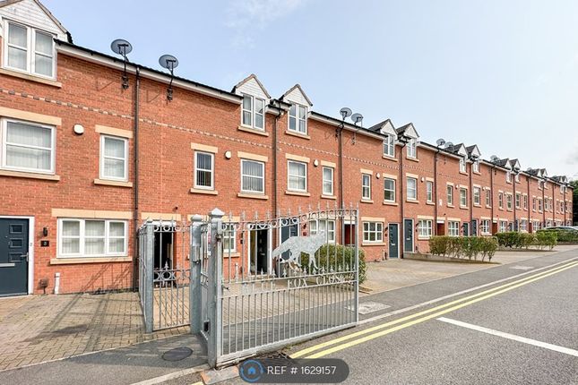 Thumbnail Terraced house to rent in Blue Fox Close, Leicester