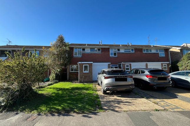 14, Holmewood Close, Wokingham photo 3