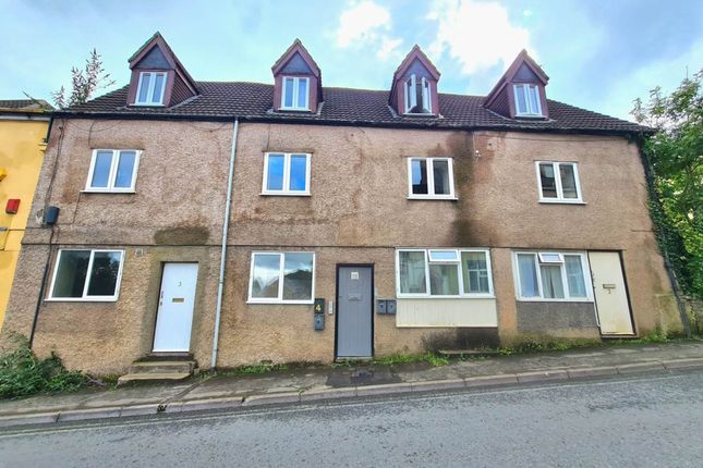 1-bed flat on Flat 3, 40/42 Long Street, Dursley, Dursley, £735/mo