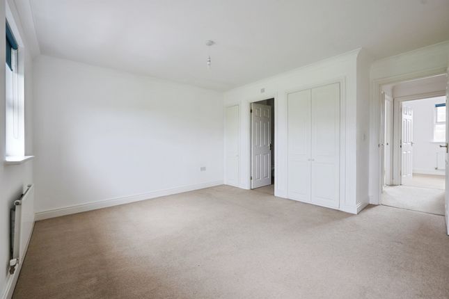 8, Tower View, Canterbury photo 3