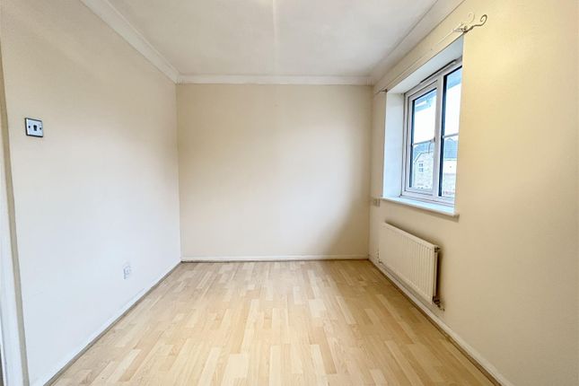9, Challinor, Essex photo 4