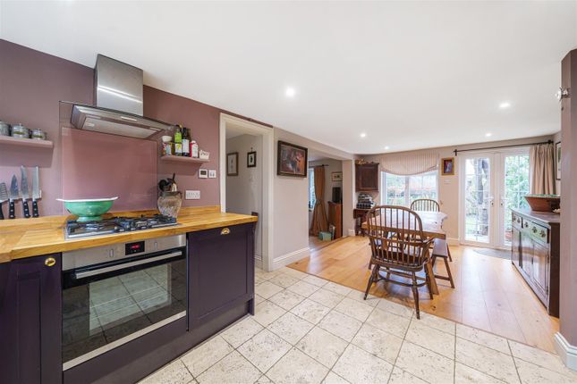 Property for sale in Weysprings, Haslemere